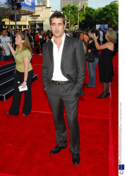 Колин Фаррелл (Colin Farrell) premiera "Miami Vice" in LA, 20.07.2006 "Rexfeatures" (112xHQ) 71B6stqC