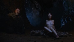 Carice van Houten - Game Of Thrones S02E04 (2012) [1080p] BKyIYa4p