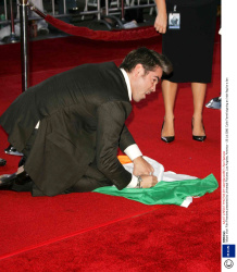 Колин Фаррелл (Colin Farrell) premiera "Miami Vice" in LA, 20.07.2006 "Rexfeatures" (112xHQ) UriuCk3W