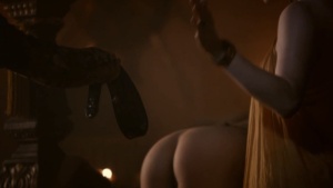 Maisie Dee - Game Of Thrones s02e04 (2012) [720p] [full fron W5eDopNX