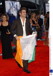 Колин Фаррелл (Colin Farrell) premiera "Miami Vice" in LA, 20.07.2006 "Rexfeatures" (112xHQ) PNQpwYZf
