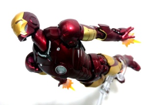 The Avengers (S.H. Figuarts) - Page 4 YqdGbOAX